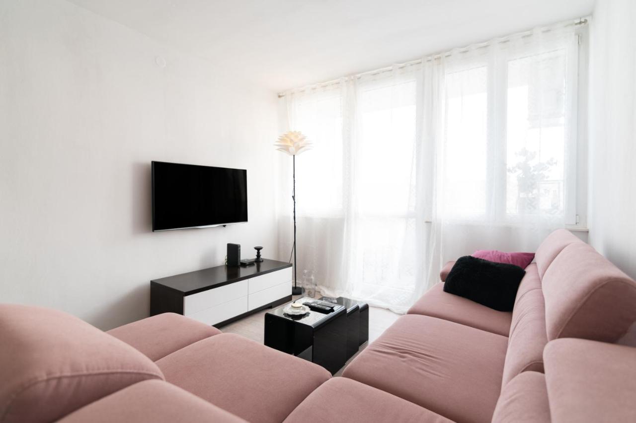 Murata Apartament Zara Esterno foto