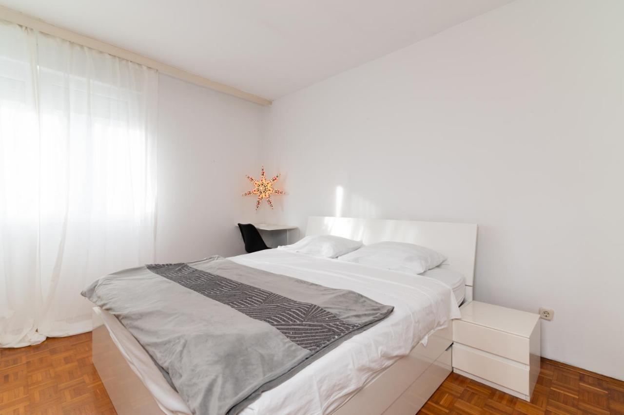Murata Apartament Zara Esterno foto