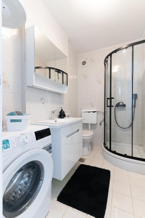 Murata Apartament Zara Esterno foto