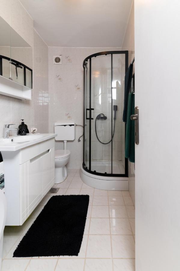 Murata Apartament Zara Esterno foto